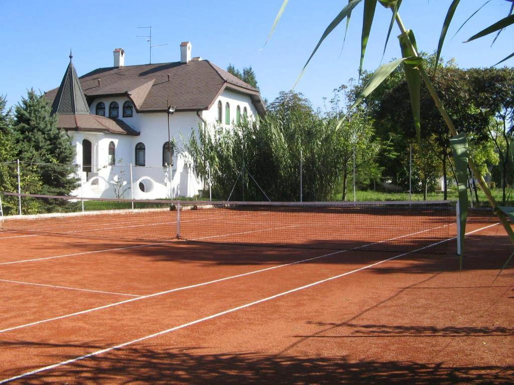 B&B Villa Pipacs Feketic Exterior photo