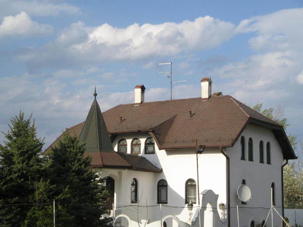 B&B Villa Pipacs Feketic Exterior photo